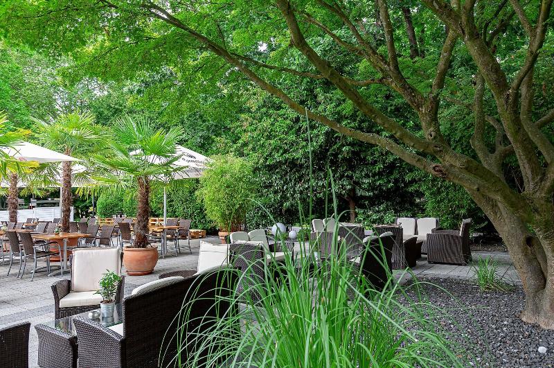 Dorint Kongresshotel Düsseldorf/Neuss - Teras