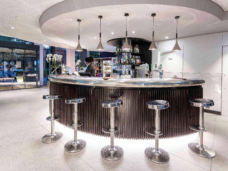 Novotel Suites Geneve Aeroport - Bar