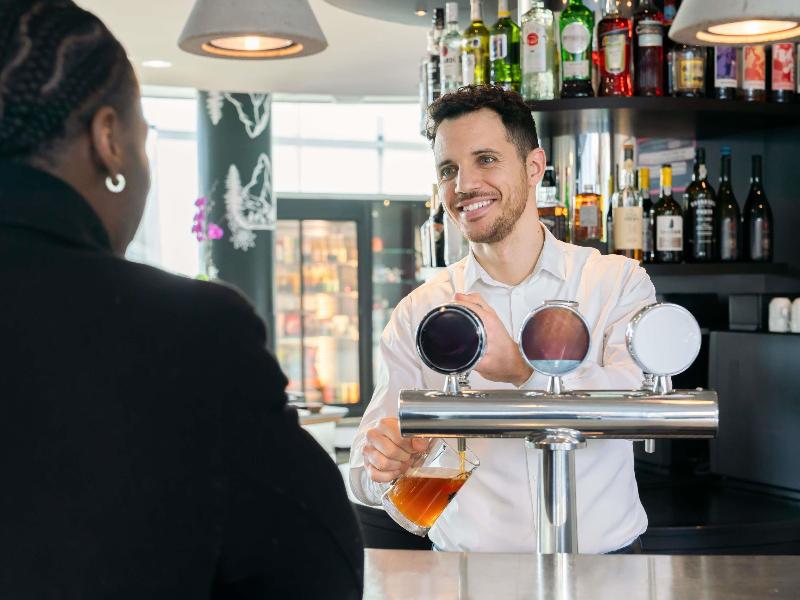 Novotel Suites Geneve Aeroport - Bar