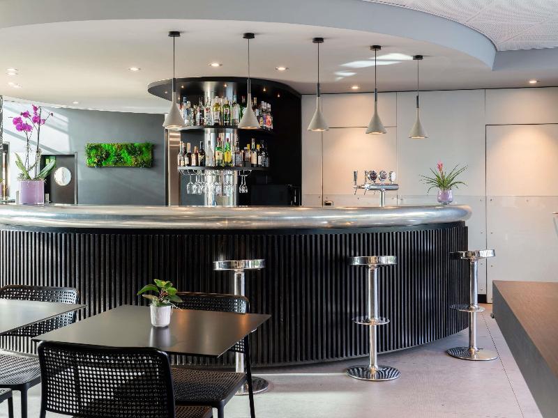 Novotel Suites Geneve Aeroport - Bar