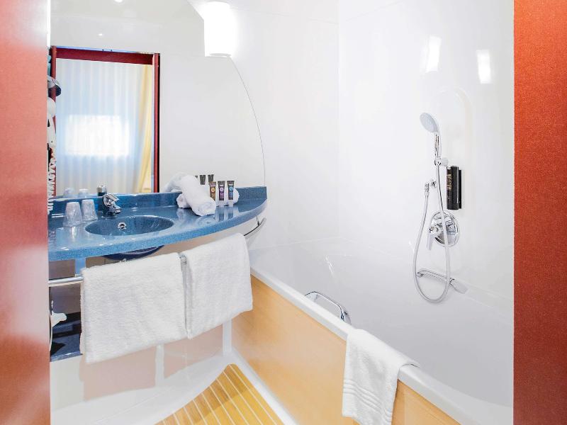 Novotel Suites Geneve Aeroport - Oda