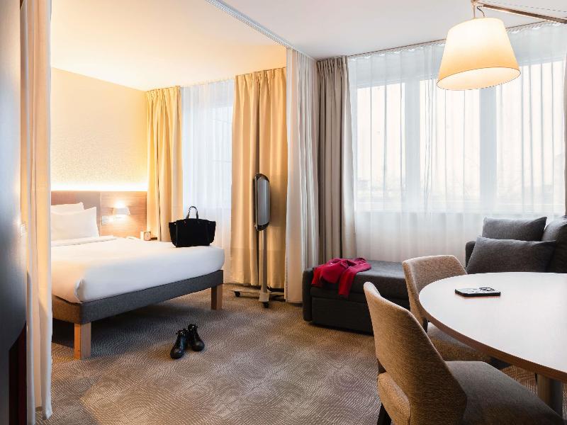 Novotel Suites Geneve Aeroport - Oda