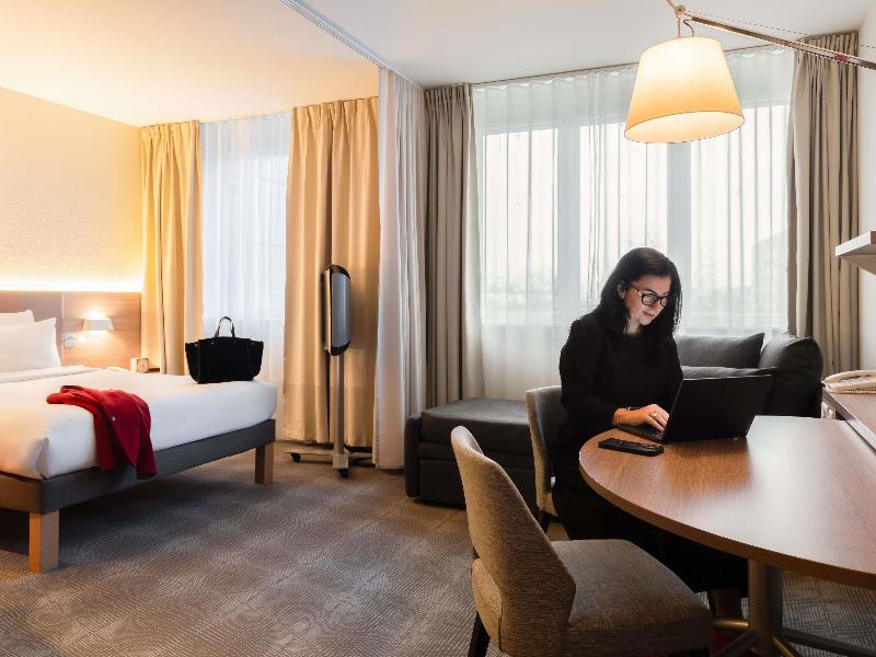 Novotel Suites Geneve Aeroport - Oda