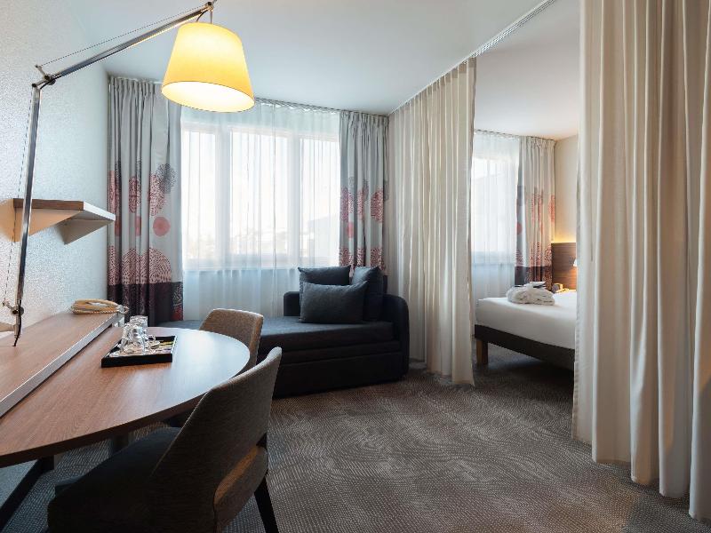 Novotel Suites Geneve Aeroport - Oda