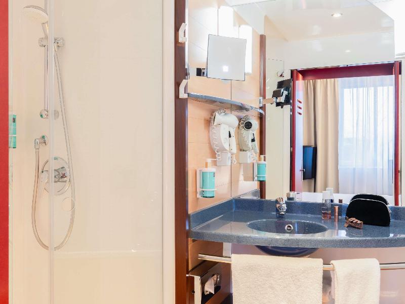 Novotel Suites Geneve Aeroport - Oda
