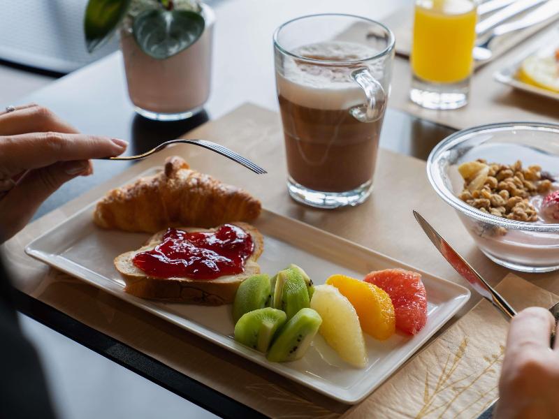 Novotel Suites Geneve Aeroport - Restoran