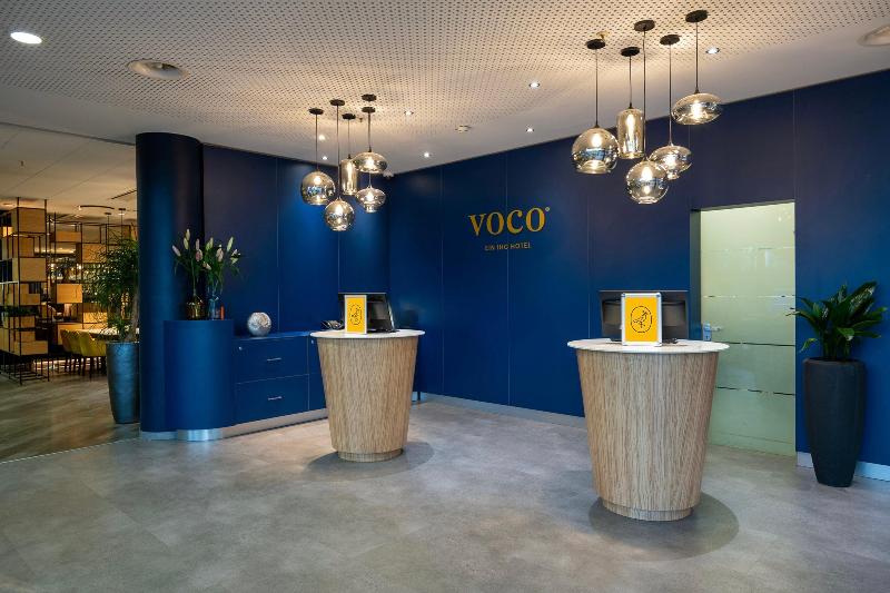 Voco Dusseldorf Seestern - Lobi
