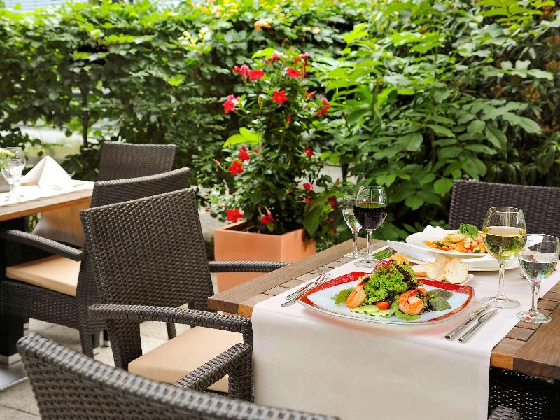 Novotel Duesseldorf City West (Seestern) - Restoran