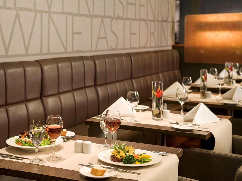 Novotel Duesseldorf City West (Seestern) - Restoran