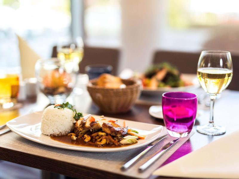 Novotel Duesseldorf City West (Seestern) - Restoran