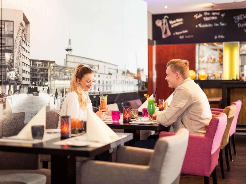 Novotel Duesseldorf City West (Seestern) - Restoran