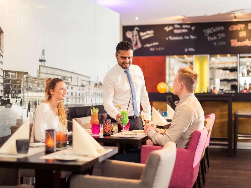 Novotel Duesseldorf City West (Seestern) - Restoran