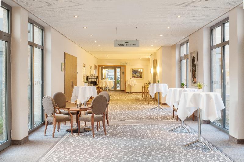 Holiday Inn Nurnberg City Centre - Lobi