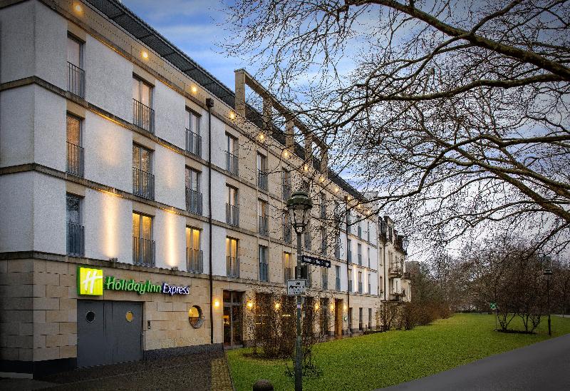 Holiday Inn Express Baden-Baden - Genel