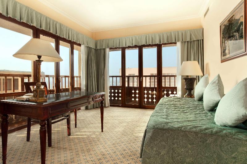Cairo World Trade Center Hotel & Residences - Oda