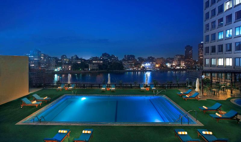 Cairo World Trade Center Hotel & Residences - Havuz