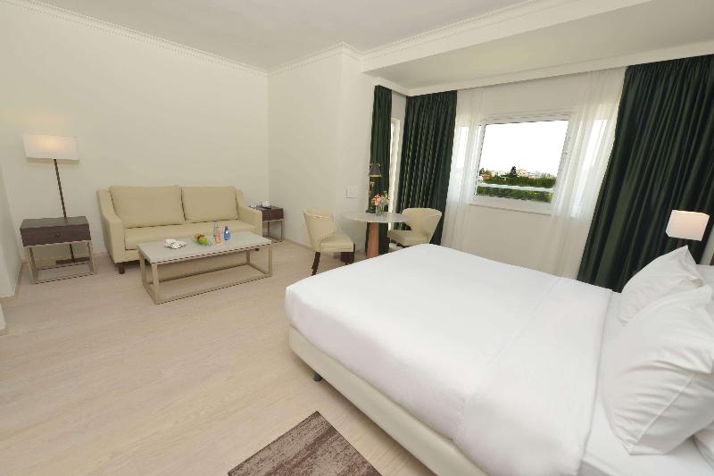 Hilton Nicosia - Oda