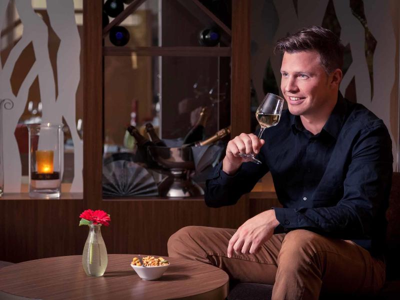 Mercure Hotel Groningen Martini Plaza - Bar