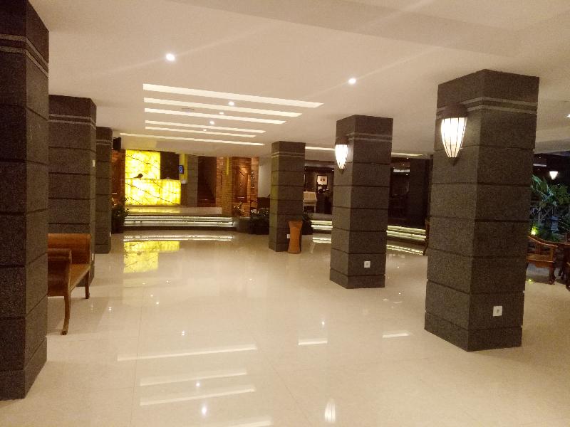Sukajadi Hotel, Convention and Gallery - Lobi
