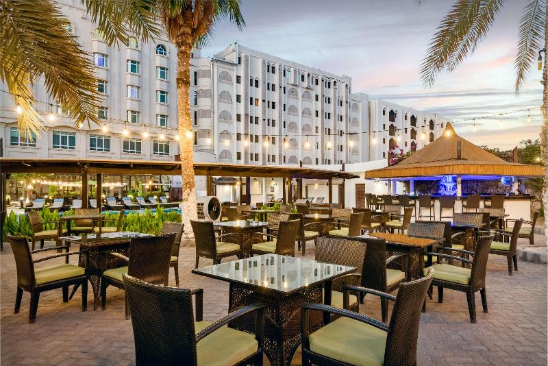 Radisson Blu Hotel, Muscat - Bar