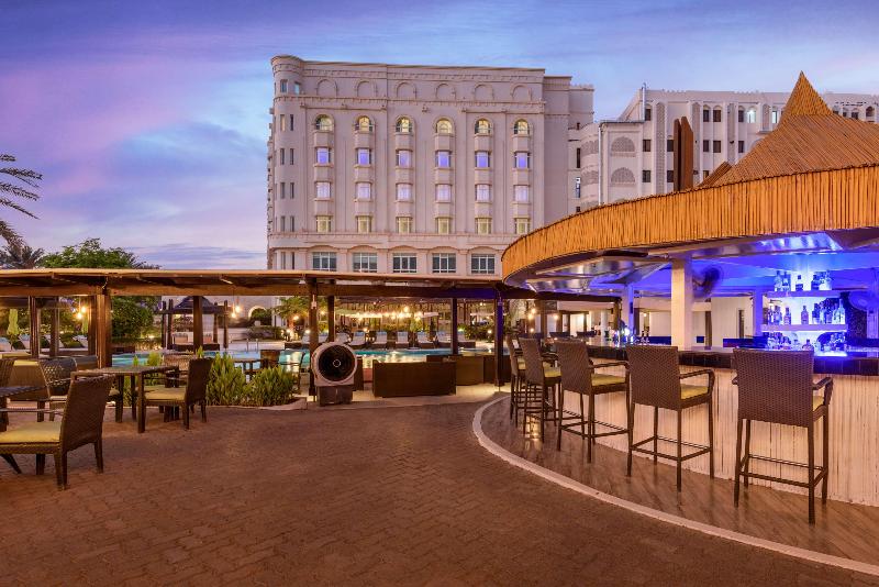 Radisson Blu Hotel, Muscat - Bar