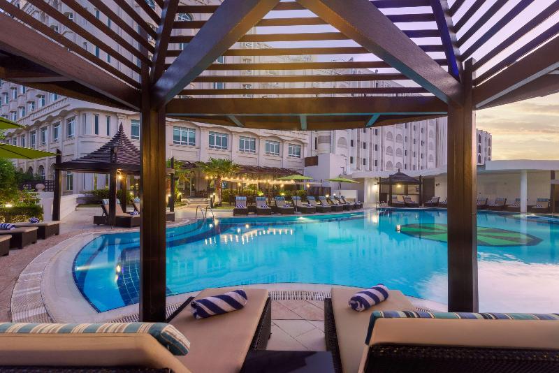Radisson Blu Hotel, Muscat - Havuz