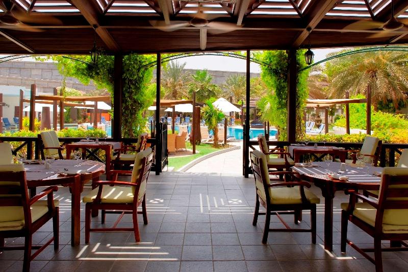 Radisson Blu Hotel, Muscat - Restoran