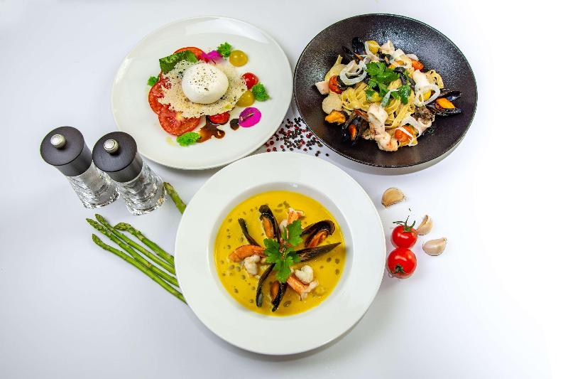Radisson Blu Hotel, Muscat - Restoran