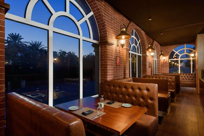 Radisson Blu Hotel, Muscat - Restoran