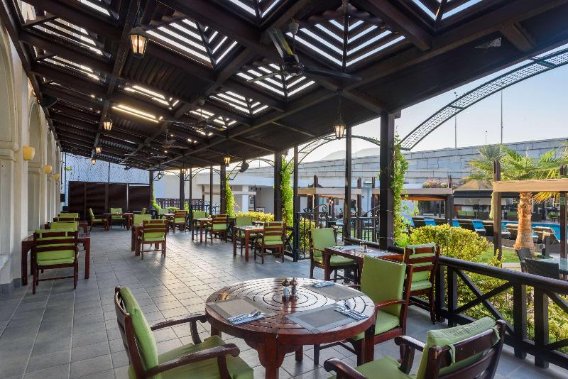 Radisson Blu Hotel, Muscat - Restoran