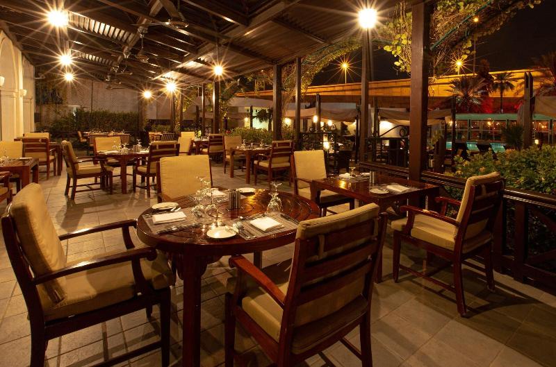 Radisson Blu Hotel, Muscat - Teras