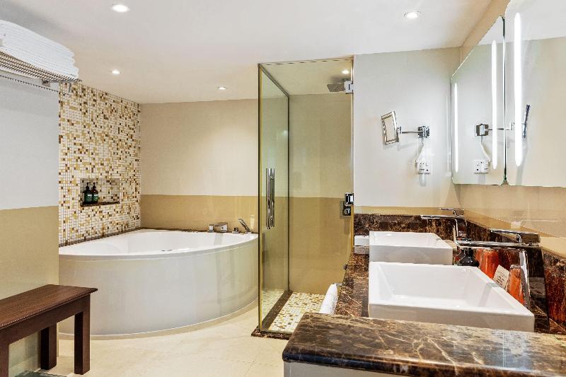 Crowne Plaza Muscat - Oda