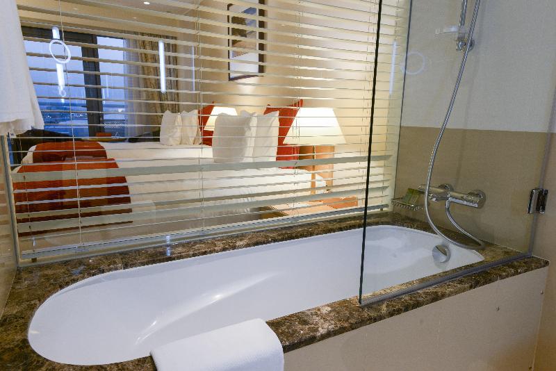 Crowne Plaza Muscat - Oda