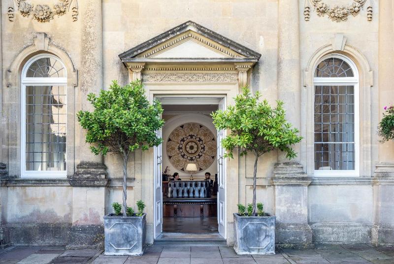 Bailbrook House - Lobi