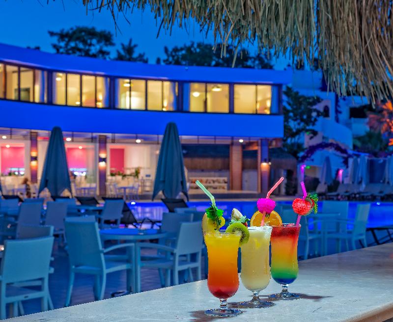 Bendis Beach - Bar