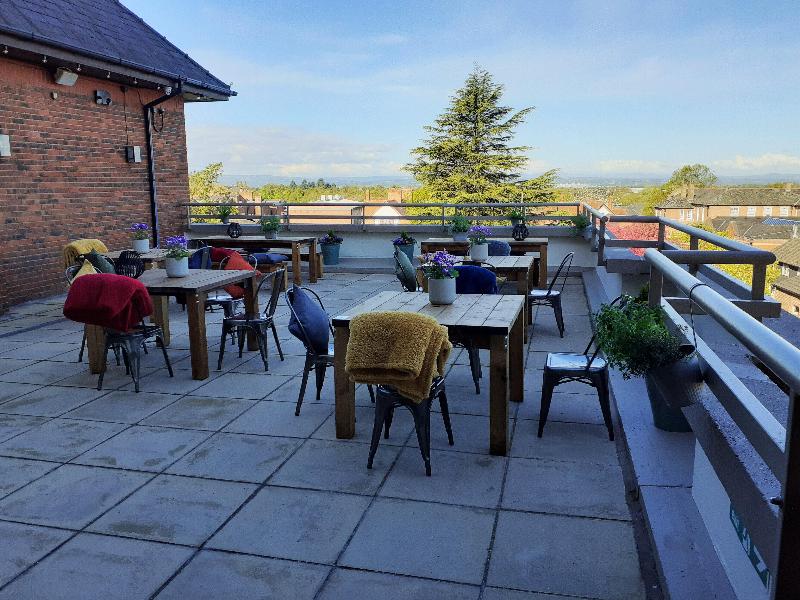 Crowne Plaza Chester - Genel