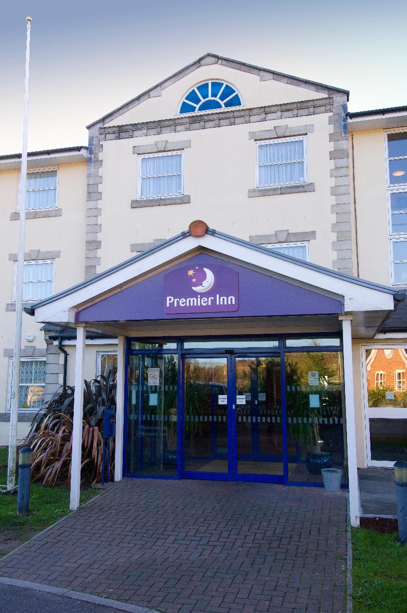 Premier Inn Bridgend Central - Genel