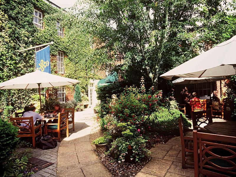 Mercure Salisbury White Hart Hotel - Aktivite