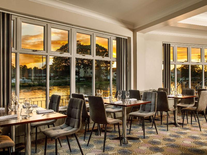 Sunday London Staines-upon-Thames Heathrow T5 - Restoran