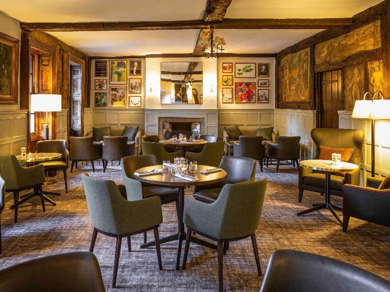 Bush Hotel Farnham - Bar