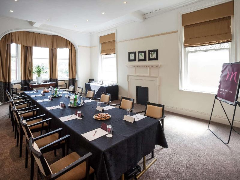 Bush Hotel Farnham - Toplantı