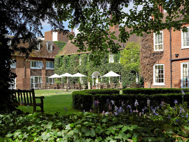 Bush Hotel Farnham - Genel