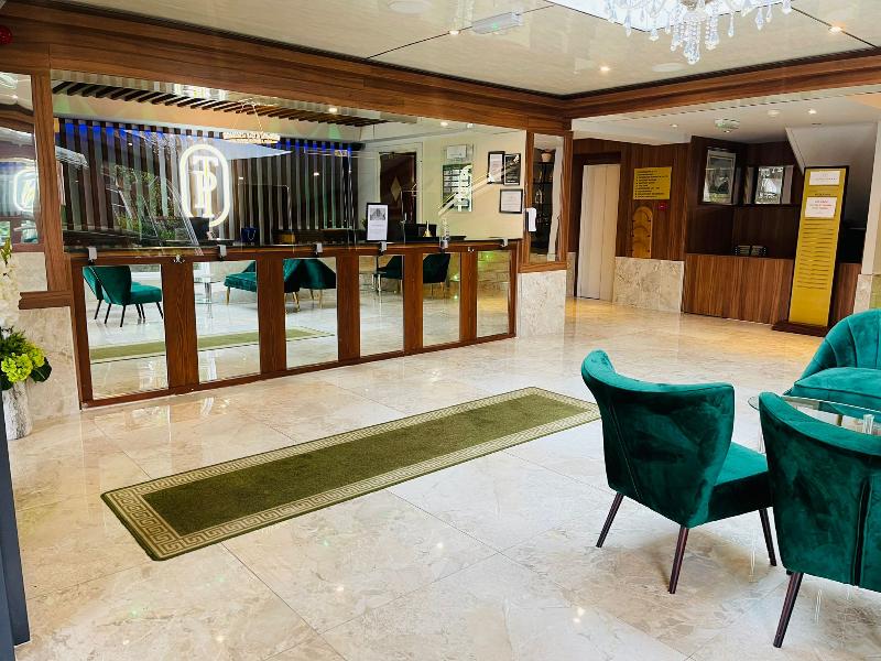 Tong Park Hotel - Lobi