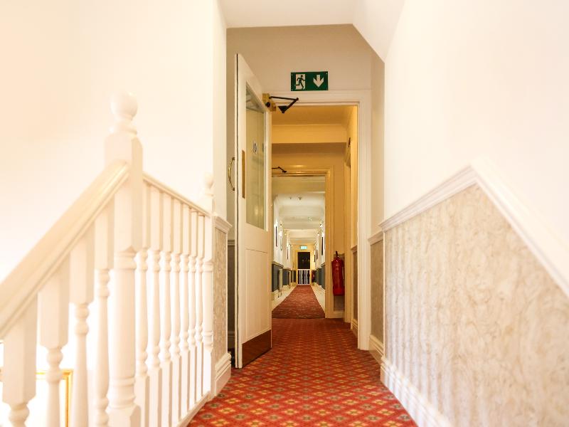 Tong Park Hotel - Genel