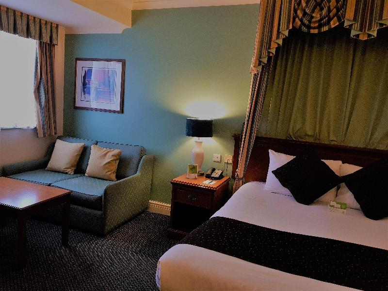 Tong Park Hotel - Oda