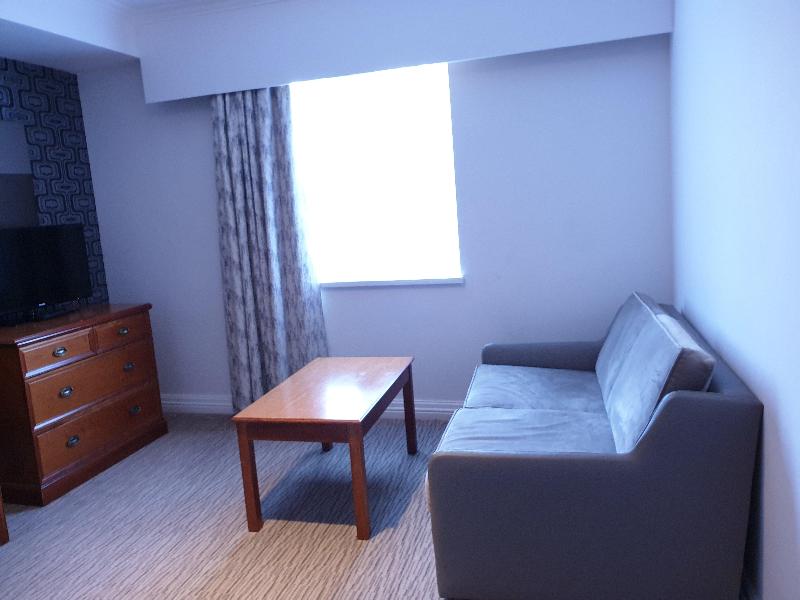 Tong Park Hotel - Oda