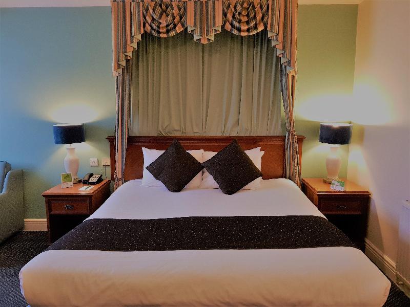 Tong Park Hotel - Oda