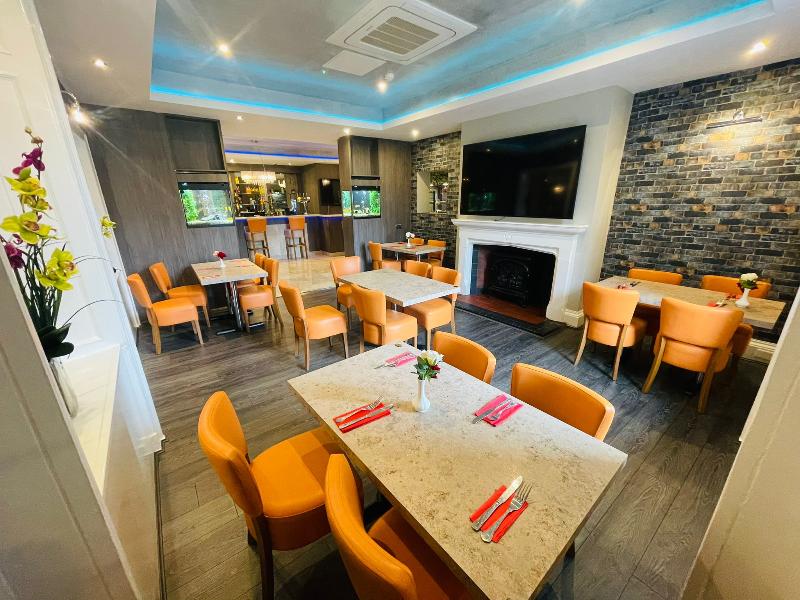 Tong Park Hotel - Restoran