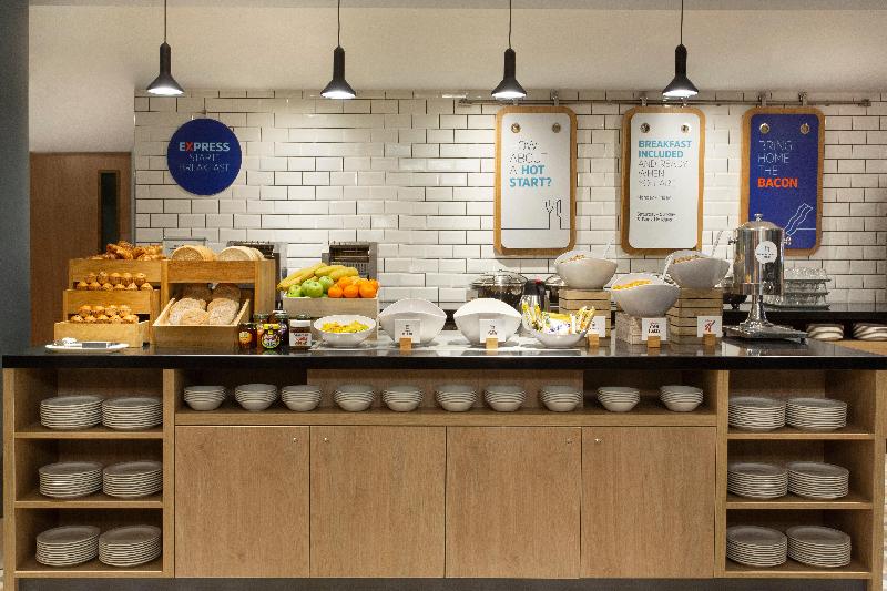 Holiday Inn Express Cheltenham Town Centre - Restoran