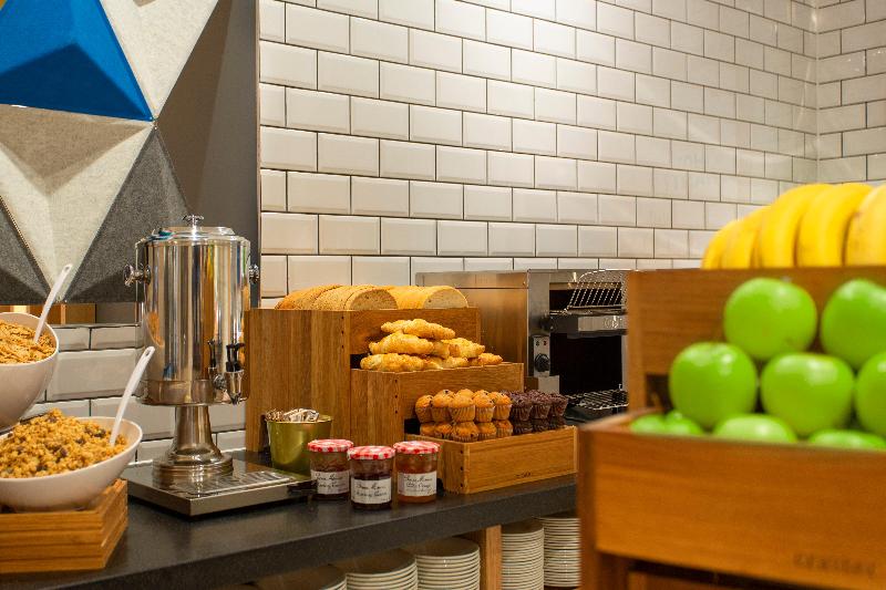 Holiday Inn Express Cheltenham Town Centre - Restoran